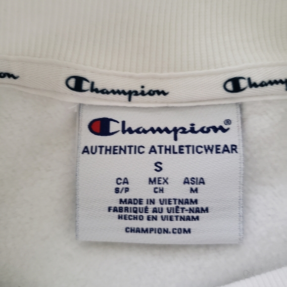 Champion Sweatshirt & PLT Shorts - Picture 10 of 10